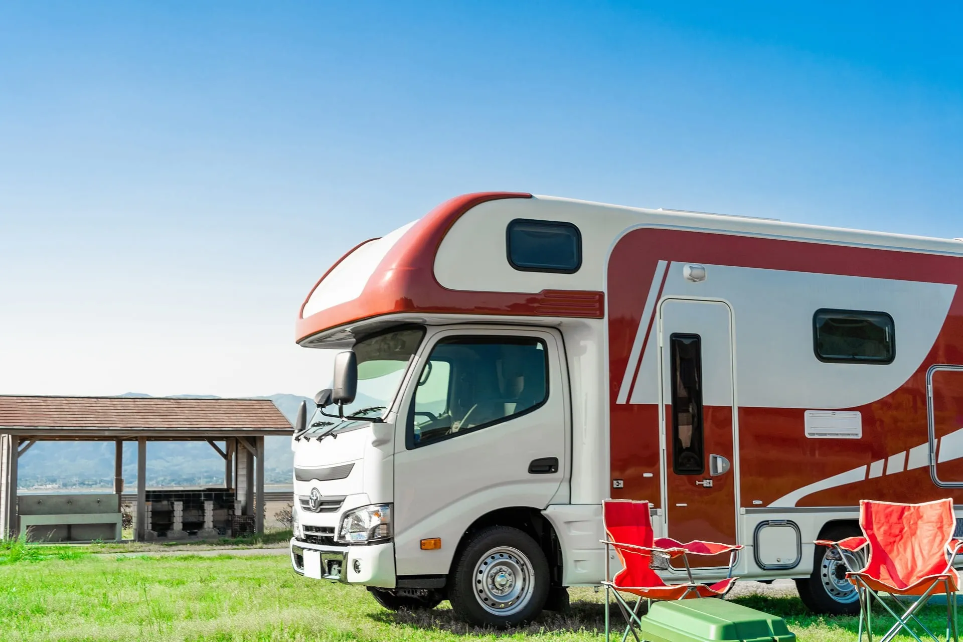 キャンピングカーのリチウムイオンバッテリー交換｜快適性と電力事情を解説